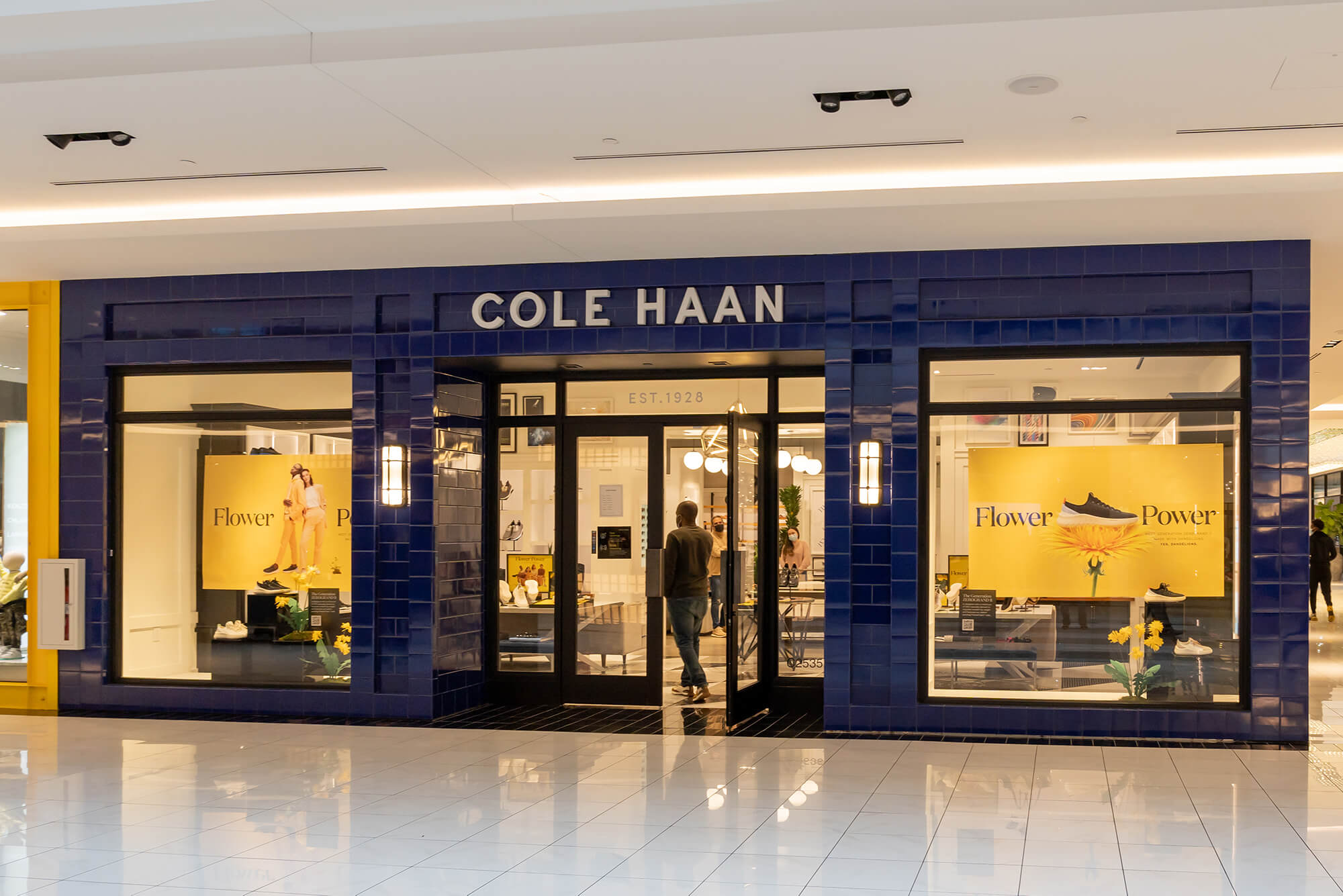 Cole Haan Goes Live with Softeon Warehouse Management System to Power High-Performance Omni-Channel Fulfillment 1 cole haan pr store